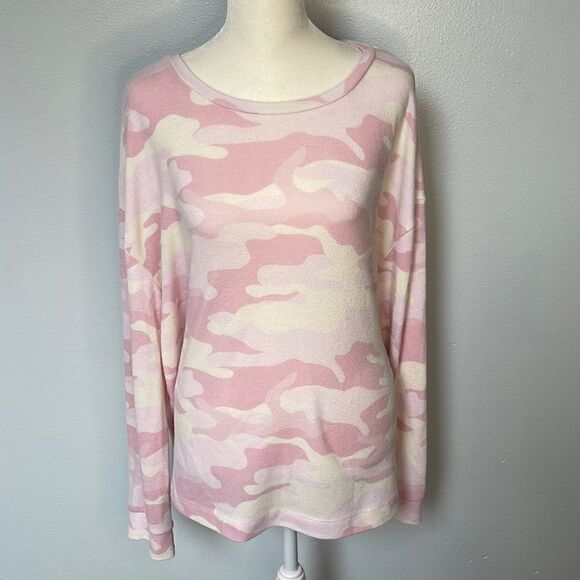 Time and Tru bubble gum pink and cream military print sweater.  Size XL. - Picture 1 of 5